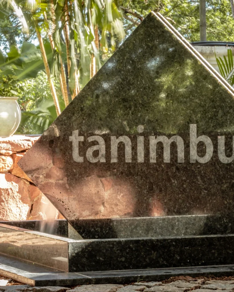 0e14ce_a6f7eb235eb345ec9152f7f181b933b2~mv2